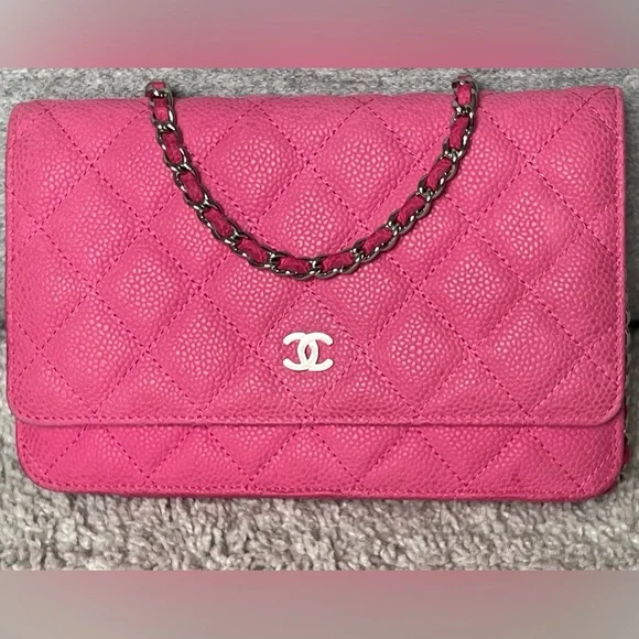 Chanel Iridescent Caviar Quilted Wallet on Chain WOC Pink - Picture 2 of 8
